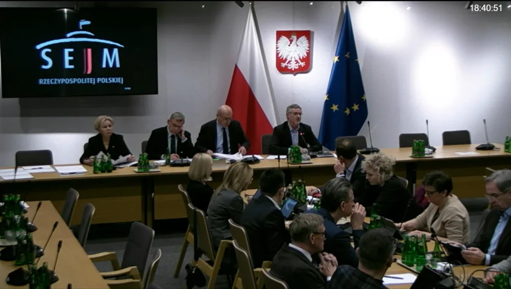 Komisja Sejmowa, źródło: biznesalert.pl/, fot.-Jacek Perzynski