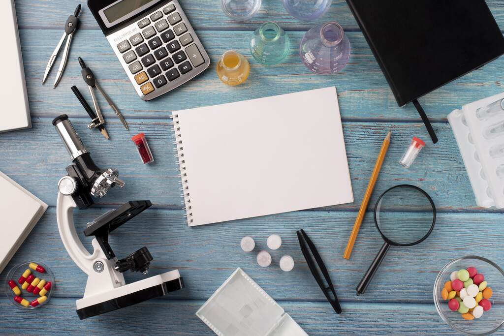 Czym jest praca naukowa? Definicja i wyjaśnienie